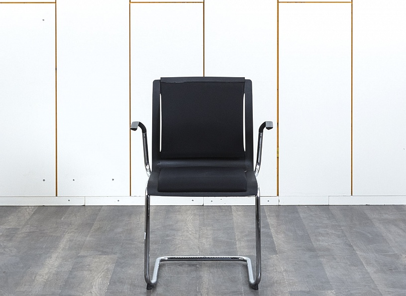 Конференц кресло для переговорной  Черный Ткань König+Neurath KiNETA Visitor кресло  (КДТЧ-26103)