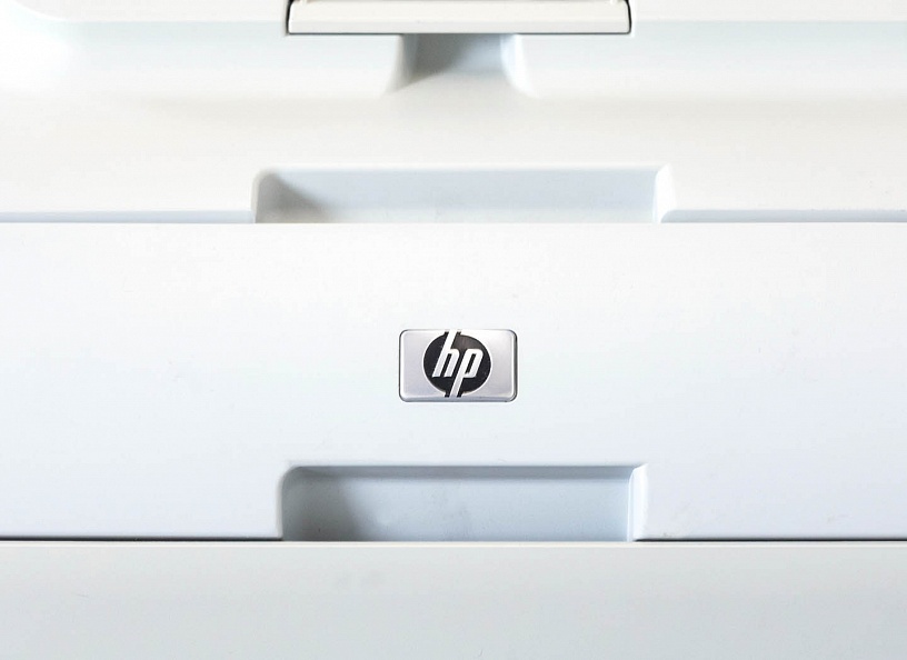 Принтер HP Color LaserJet CP2025 Принтер-20011