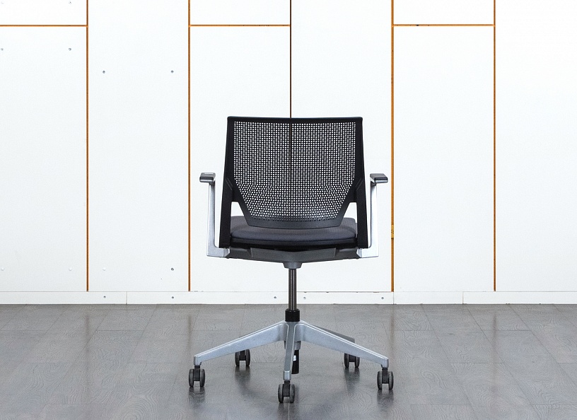 Офисное кресло для персонала  Haworth Ткань Черный   (КПТЧ-04110)