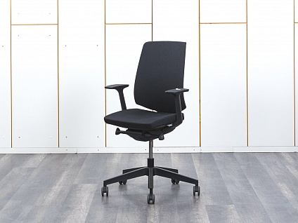 Офисное кресло для персонала  Profim Ткань Черный Light Up 230S  (КПТЧ1-02082(нов))