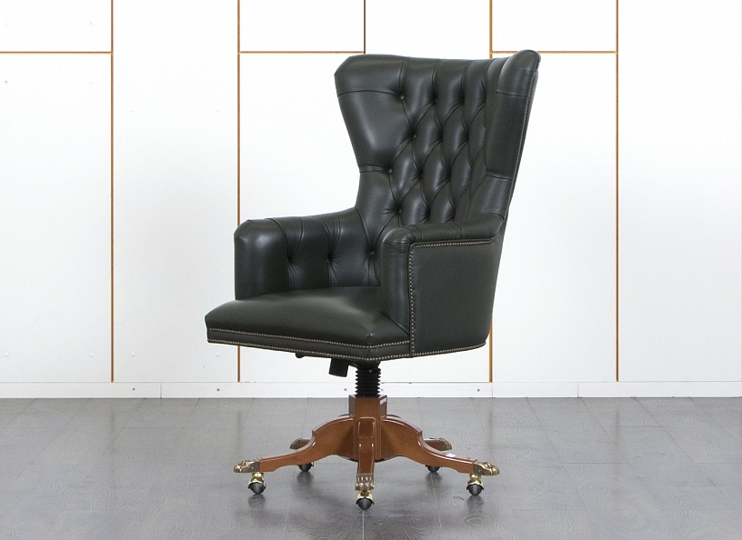 Офисное кресло руководителя  Art&Moble Кожа Зеленый   (КРКЗ-23070)