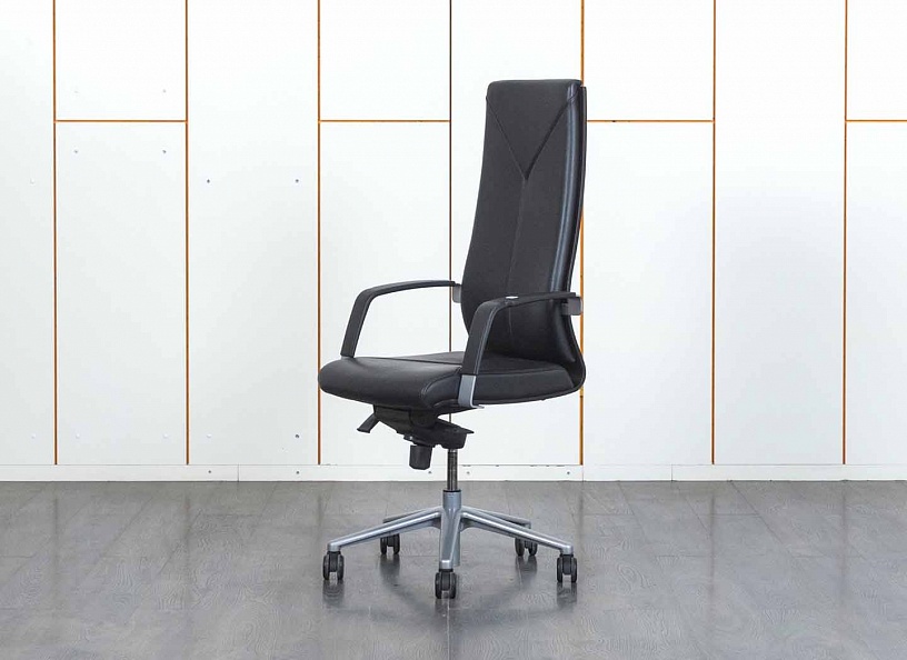 Офисное кресло руководителя  Sitland  Кожа/металл Черный Madera  (КРКЧ1-11011)