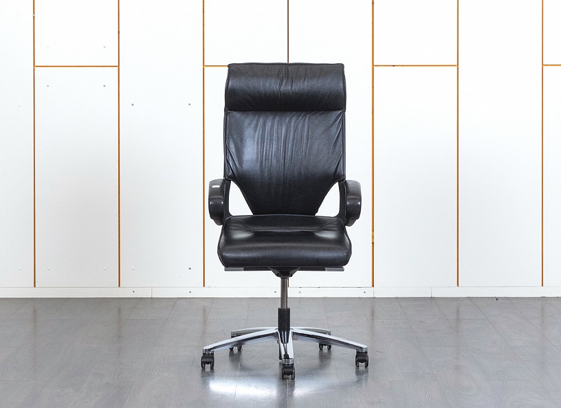 Офисное кресло руководителя  Wilkhahn  Кожа Черный Modus   (КРКЧ-05100)