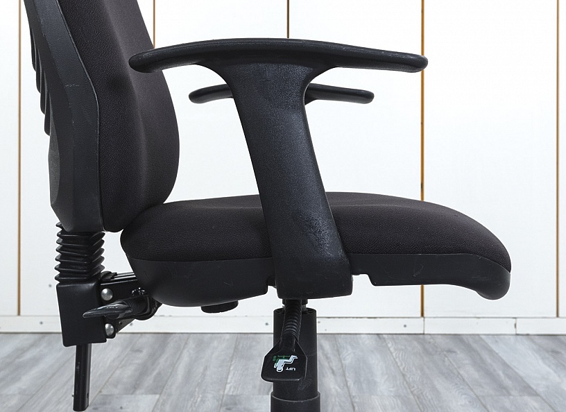 Офисное кресло для персонала   Ткань Черный   (КПТЧ-29034)