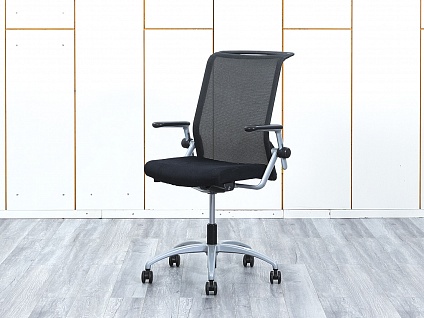 Офисное кресло для персонала  KÖNIG-NEURATH Сетка Черный KiNETA  (КПСЧ-21113)