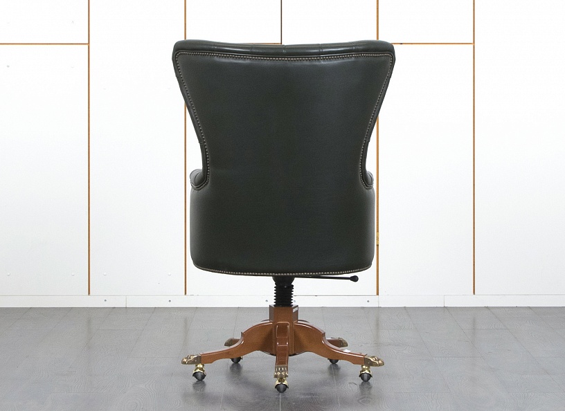 Офисное кресло руководителя  Art&Moble Кожа Зеленый   (КРКЗ-23070)