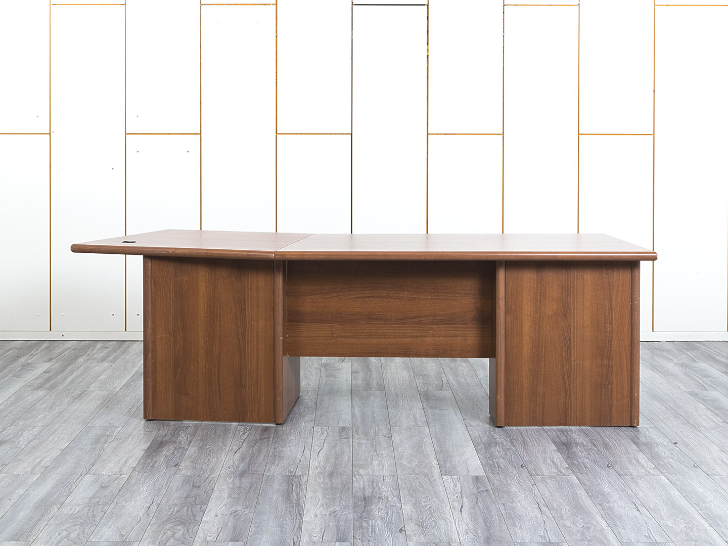 Стол для руководителя  2 450х900х760 ЛДСП Орех   (СРПХ-07084уц)