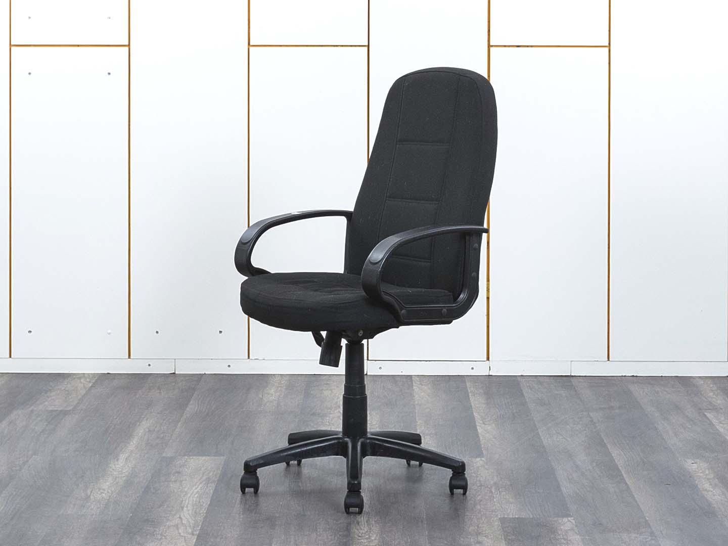 Офисное кресло руководителя   Ткань Черный   (КРТЧ4-20122)
