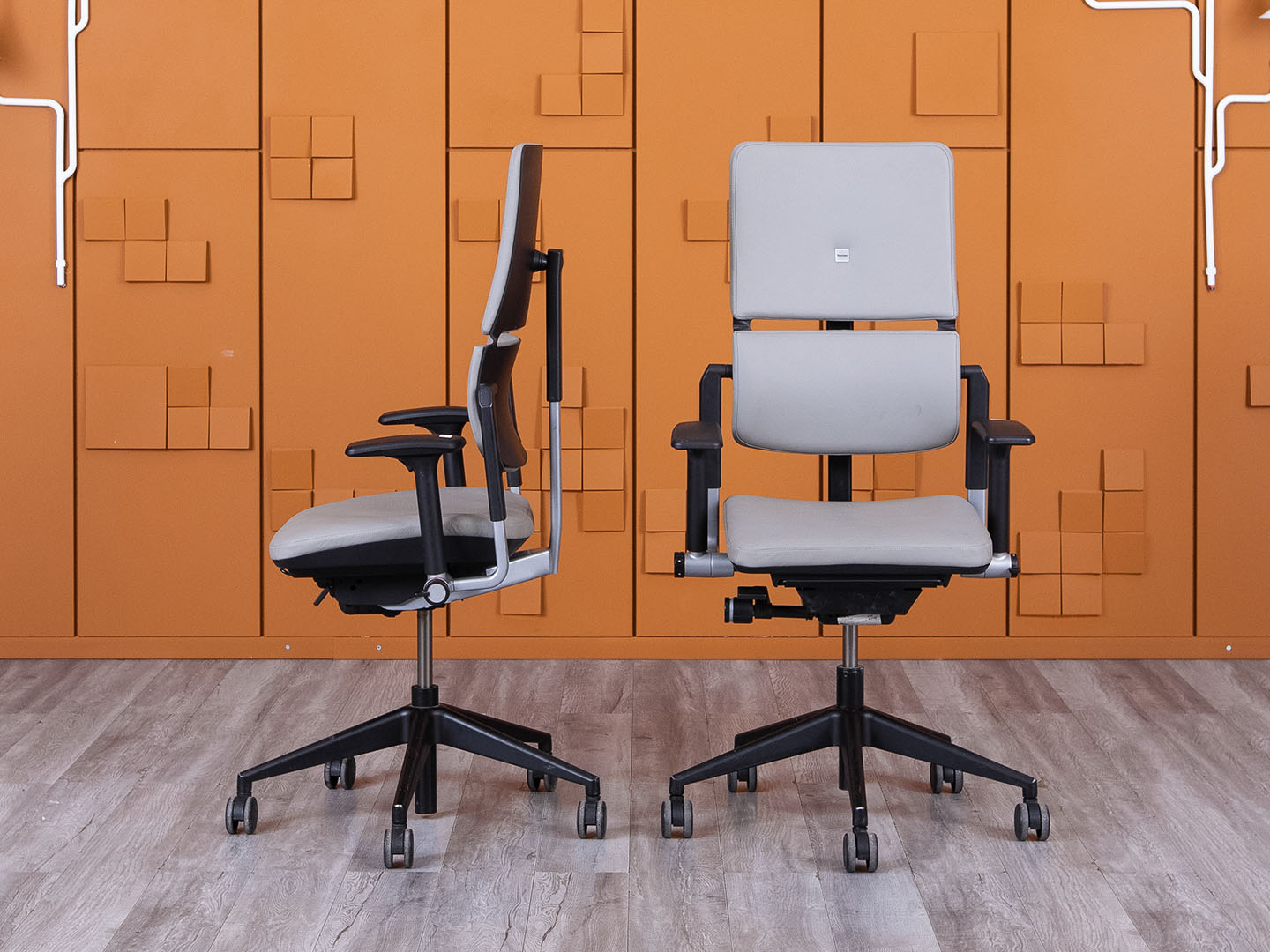 Офисное кресло руководителя  SteelCase Кожа Серый Please 2 Ergonomic  (КРКС-21015)
