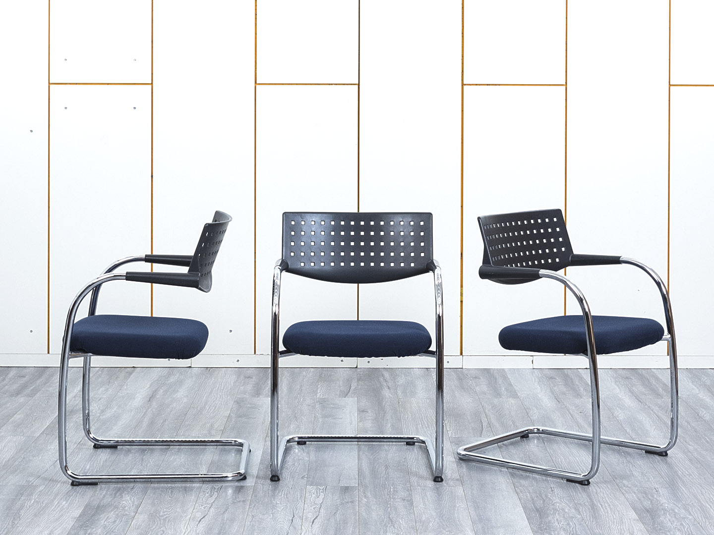 Конференц кресло для переговорной  Синий Ткань VITRA VISAVIS  (КДТН1-28113)