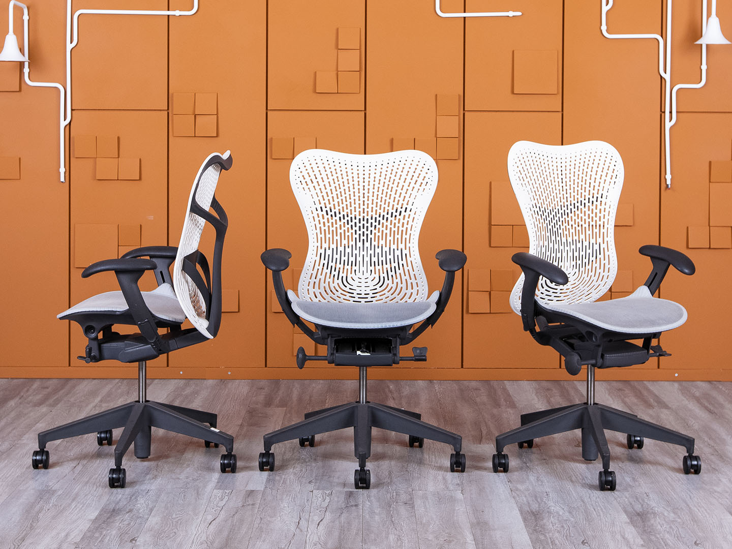 Офисное кресло руководителя  Herman Miller Сетка Серый Mirra 2  (КРСС-14024)