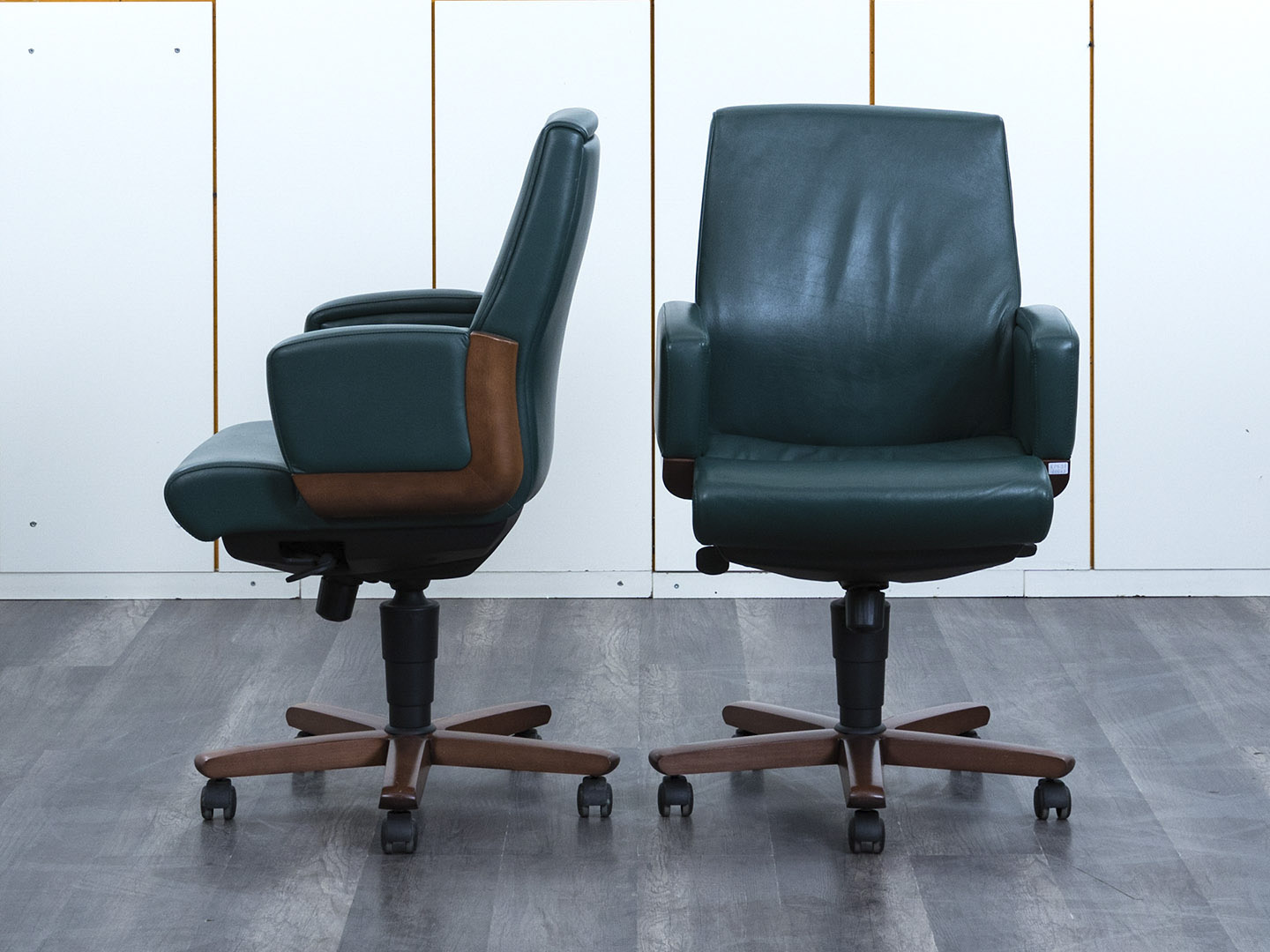 Купить офисное кресло руководителя dazato кожа зеленый dico wood b (кркз1-20023) в Москве — интернет магазин «Стол. Тумба. Кресло»