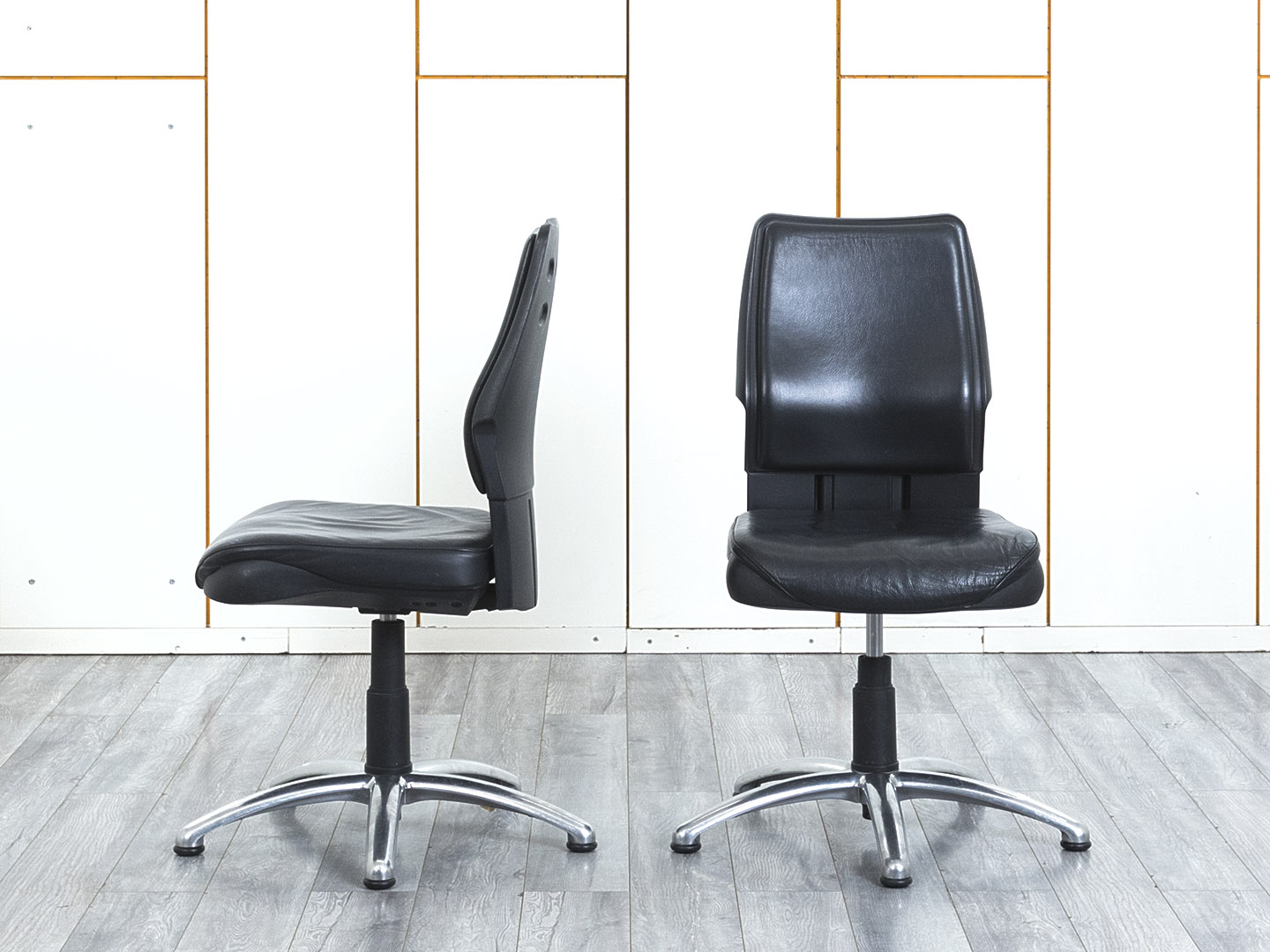 Конференц кресло для переговорной  Черный Кожзам SteelCase   (УНКЧ-30074)