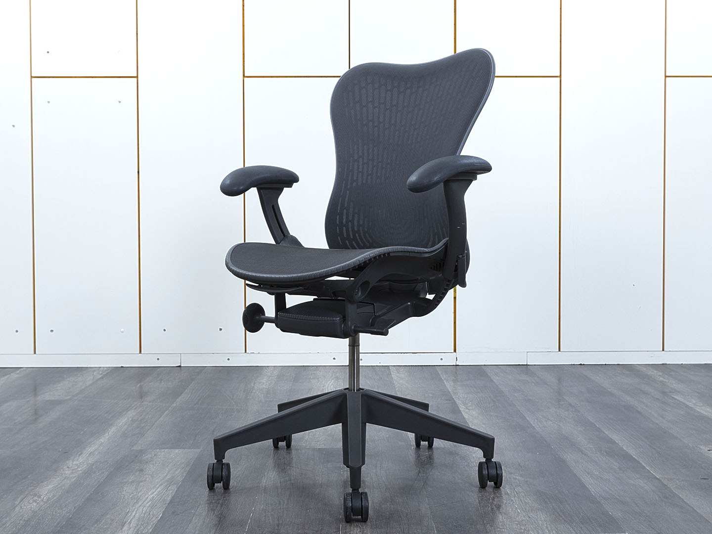 Кресло herman miller mirra 2