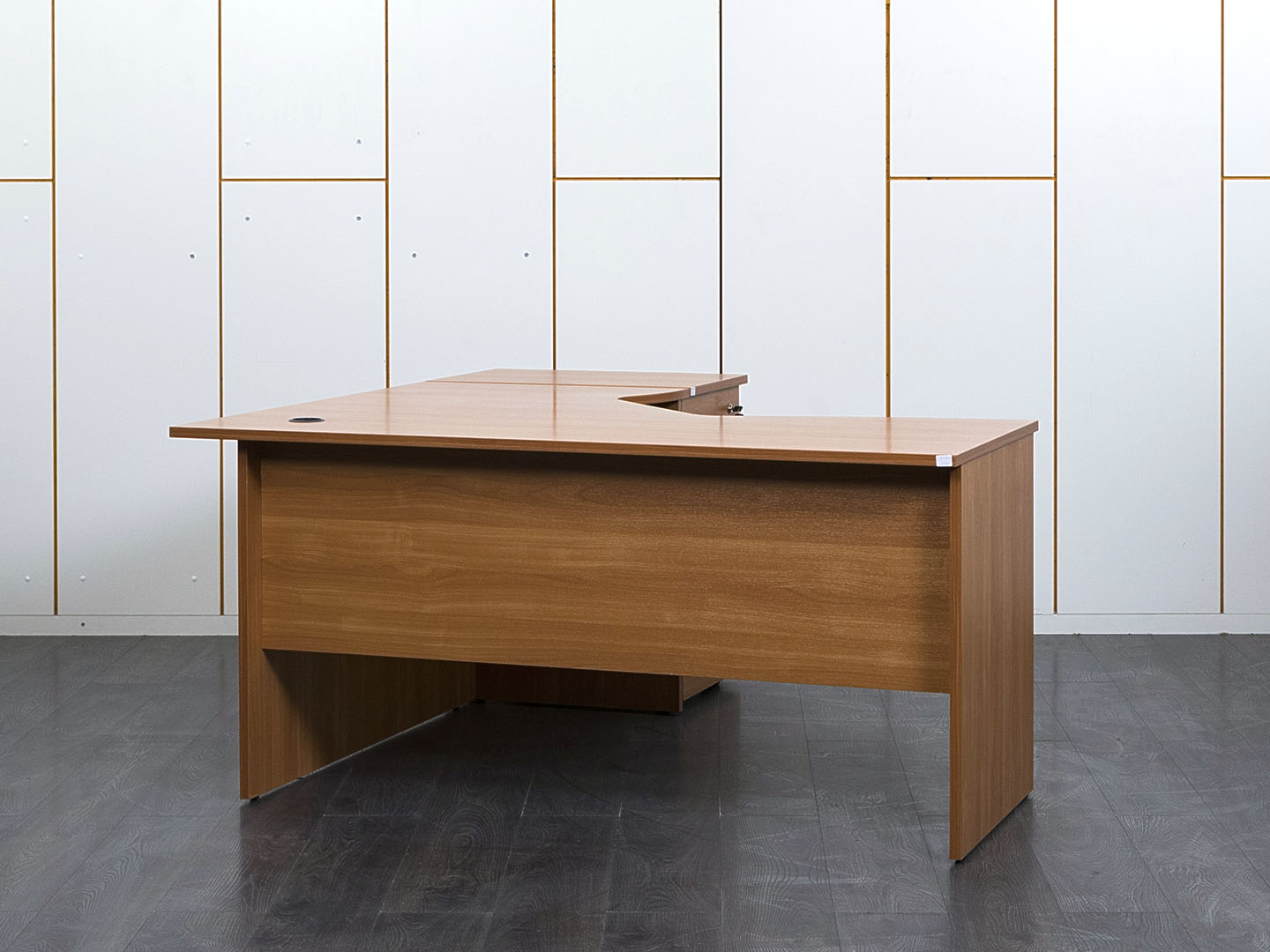 Комплект офисной мебели стол с тумбой  1 600х1 180х750 ЛДСП Ольха   (СПУЛКп-28091)