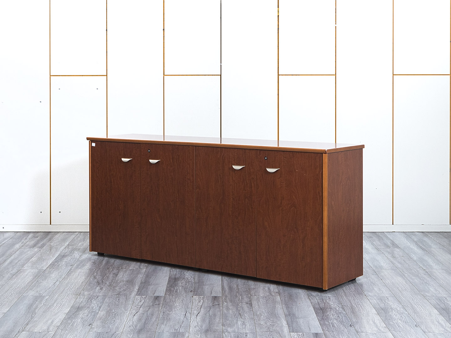 Тумба греденция  1 860х470х820 ЛДСП Орех   (ГХ-23054)