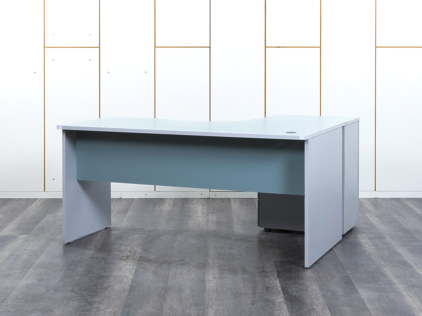 Комплект офисной мебели стол с тумбой  1 600х1 320х750 ЛДСП Зеленый   (СПУЗКл-24052)