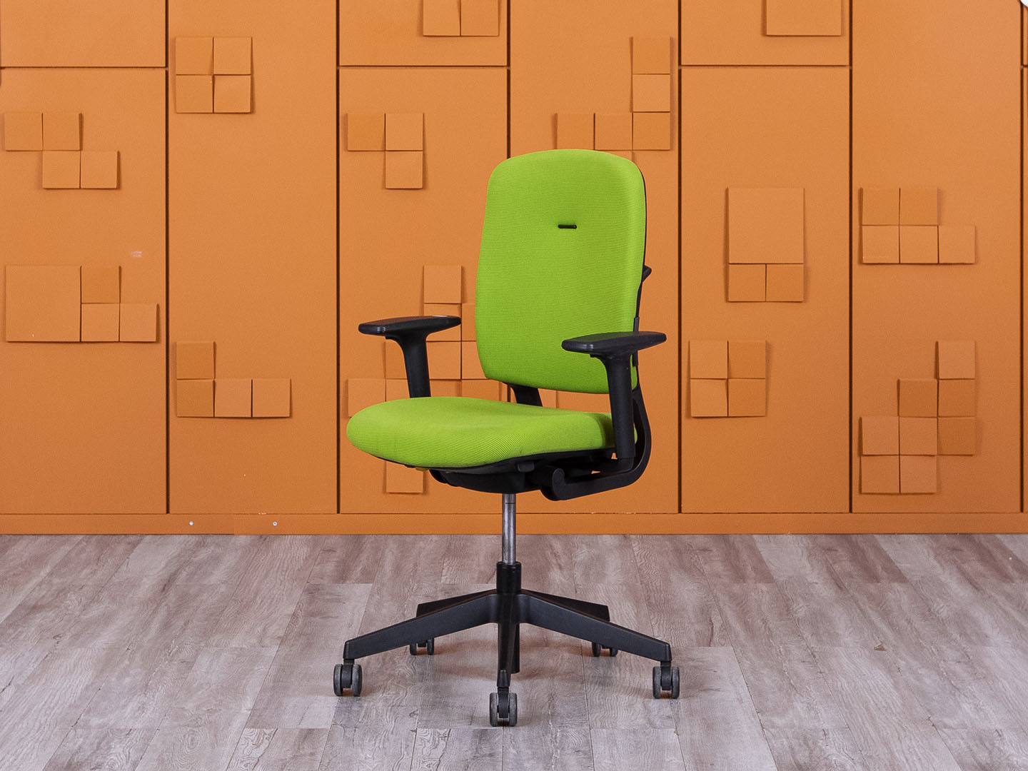 Офисное кресло для персонала  Senator Ткань Зеленый   (КПТЗ-28055)