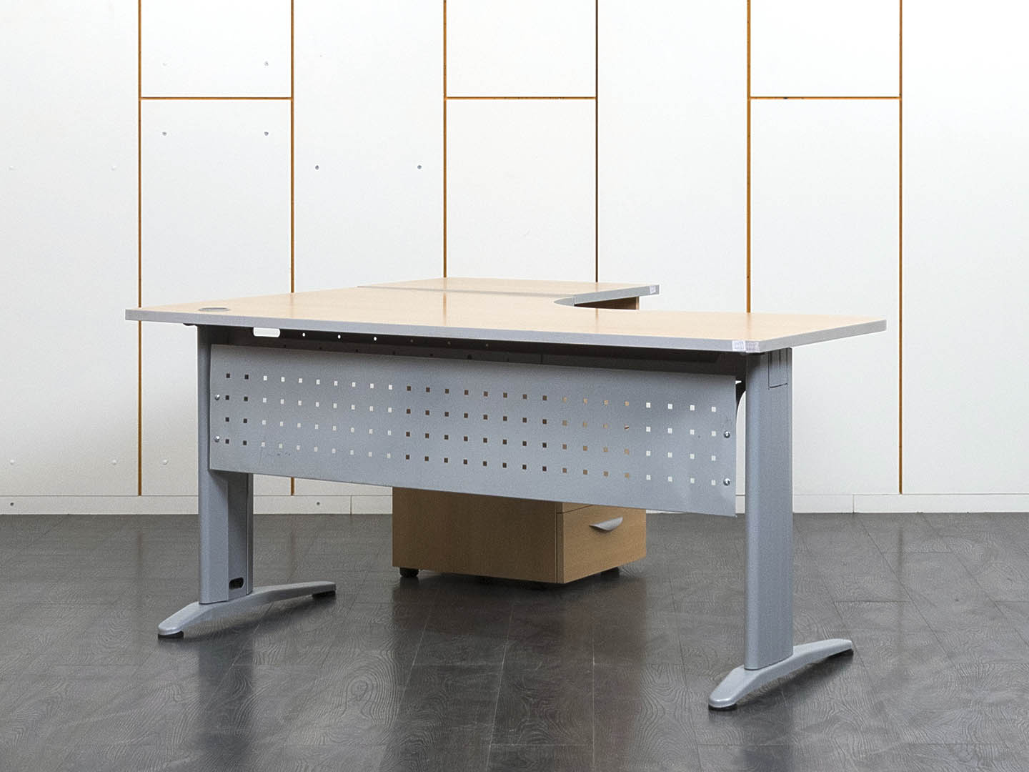 Комплект офисной мебели стол с тумбой  1 600х900х740 ЛДСП Ольха   (СПУЛКП-06041)