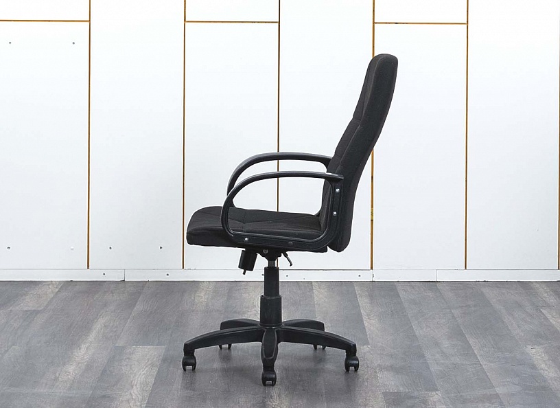 Офисное кресло руководителя   Ткань Черный   (КРТЧ3-20122уц)