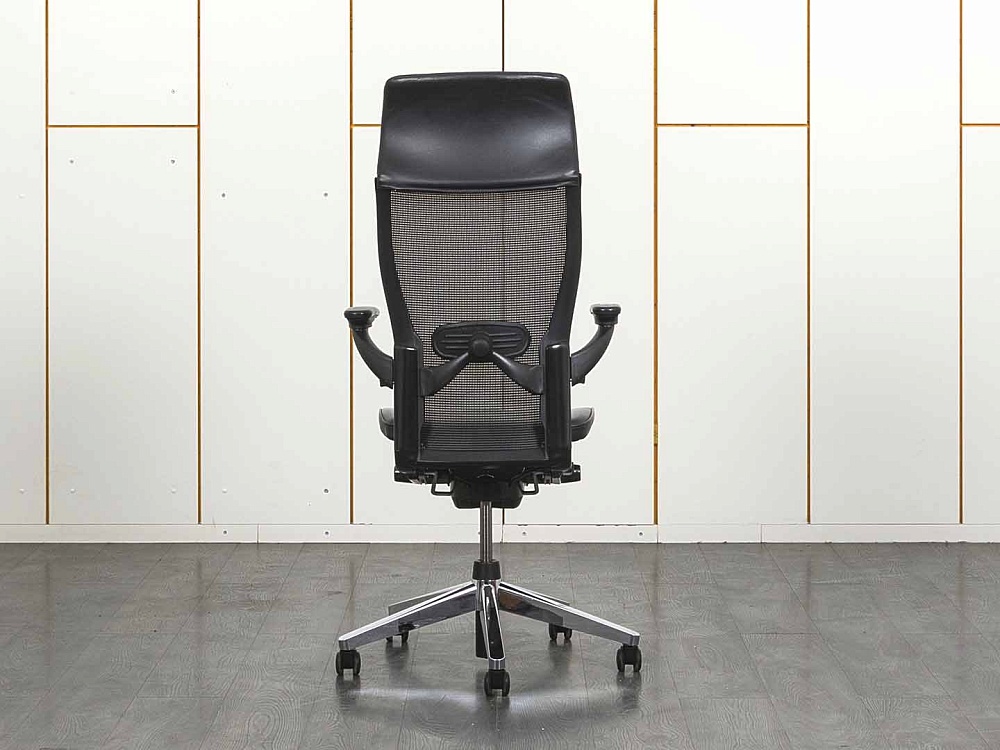 Офисное кресло руководителя  Haworth Кожа Черный Comforto  (КРКЧ-31051)