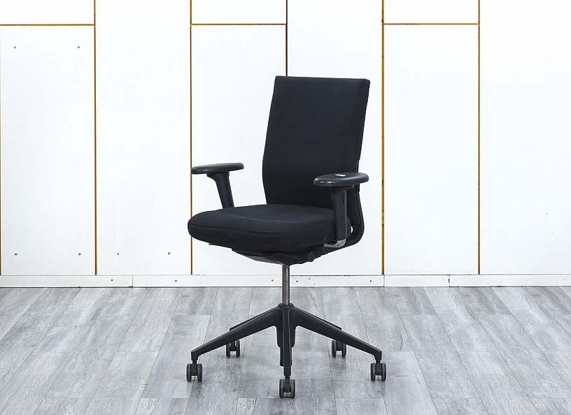 Офисное кресло для персонала  VITRA Ткань Черный   (КПТЧ7-26013)