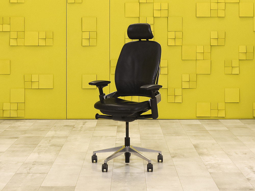 Офисное кресло руководителя на колесах Leap V2 Steelcase Кожа Чёрный Франция  КРКЧ-23066