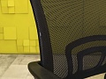 Офисное кресло для персонала на колесах LARK Nowy Styl Ткань Чёрный Россия  КПТЧ1-10036