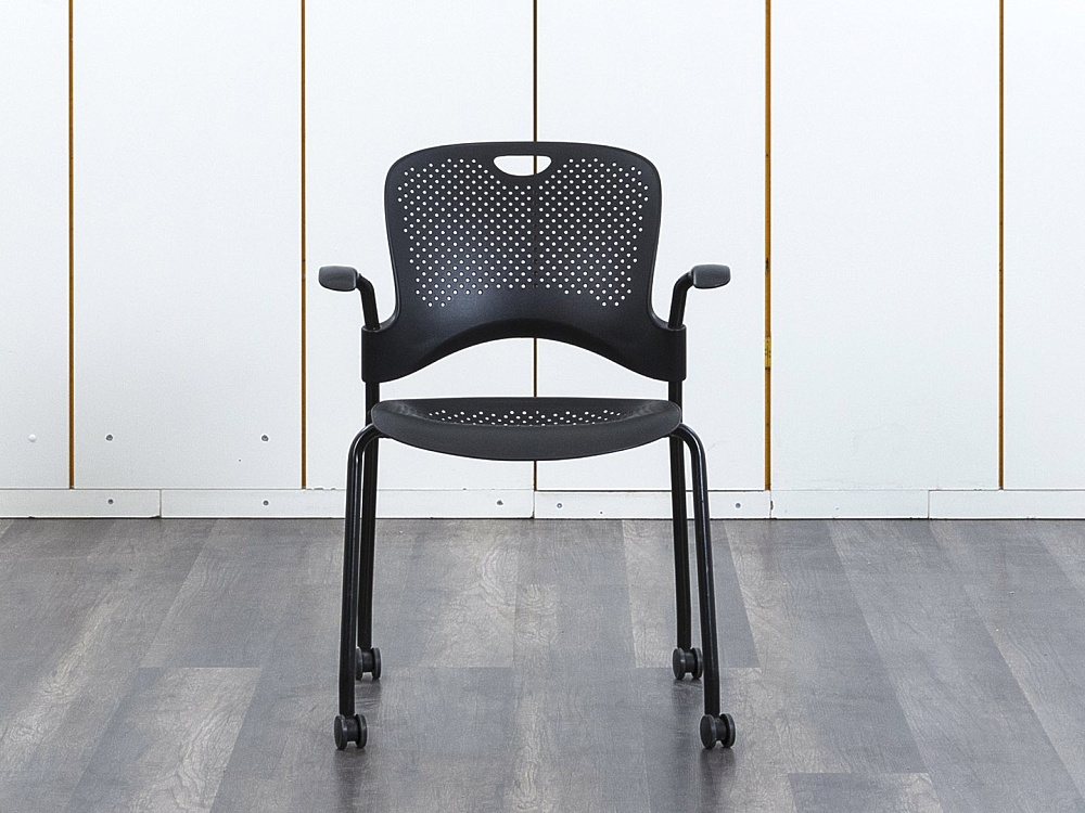 Конференц кресло для переговорной  Черный Пластик Herman Miller Caper  (УНПЧ-25072)