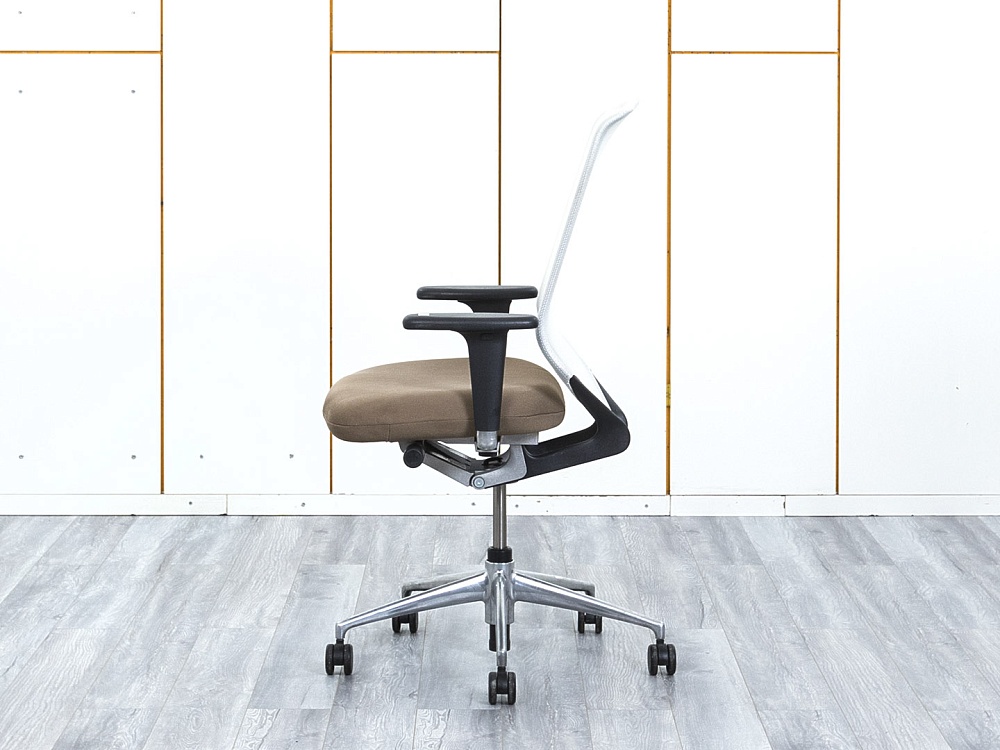 Офисное кресло для персонала  VITRA Сетка Белый   (КПСБ1-21113)