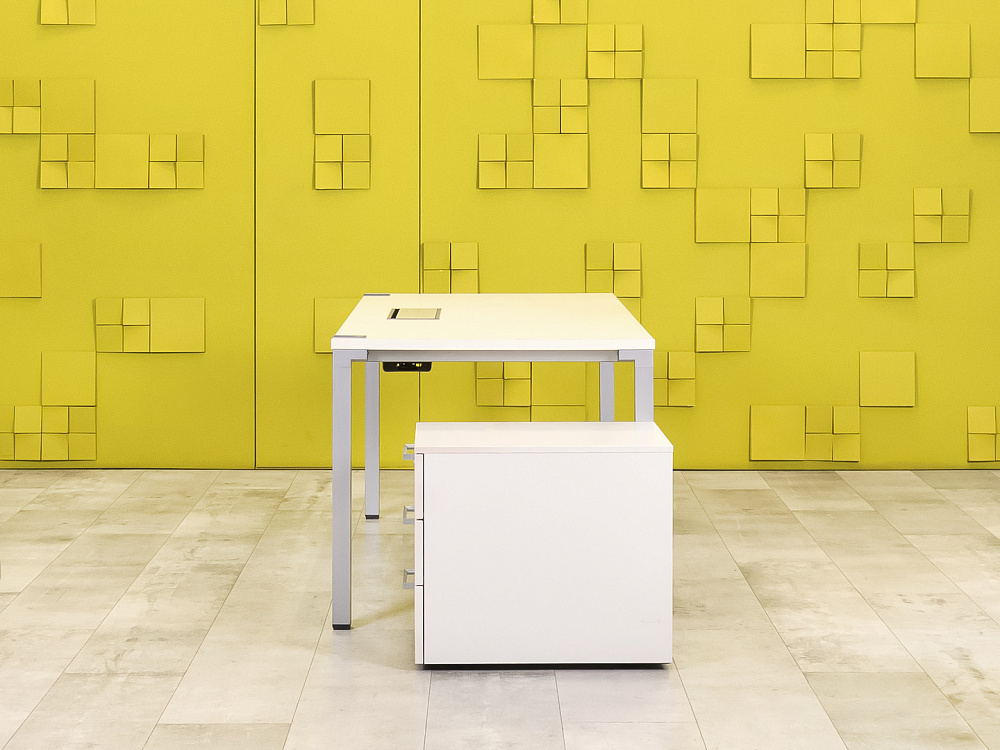 Комплект офисной мебели стол с тумбой  Steelcase ЛДСП Белый Франция  СППБТ-04026