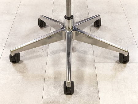 Офисное кресло для персонала на колесах NARBUTAS Ткань Чёрный Литва_КПТЧ7-290923