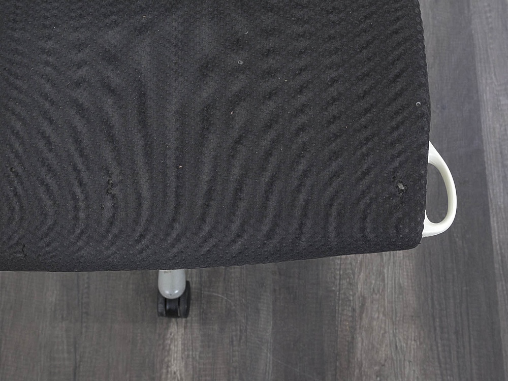 Офисное кресло руководителя  Herman Miller Ткань Серый Embody  (КРТС-03032уц)