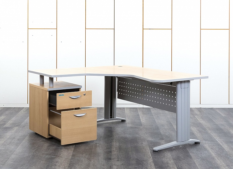 Комплект офисной мебели стол с тумбой  1 600х1 400х740 ЛДСП Бук   (СПУВКЛ-05101)