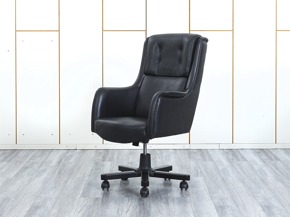 Офисное кресло руководителя  Origgi Salotti Кожа Черный   (КРКЧ-05093)