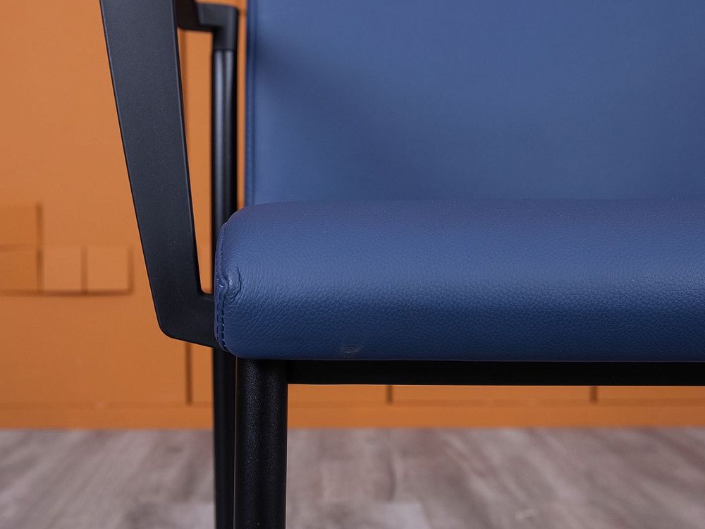 Конференц кресло для переговорной  Синий Экокожа LD Seating   (КНКН-27025)