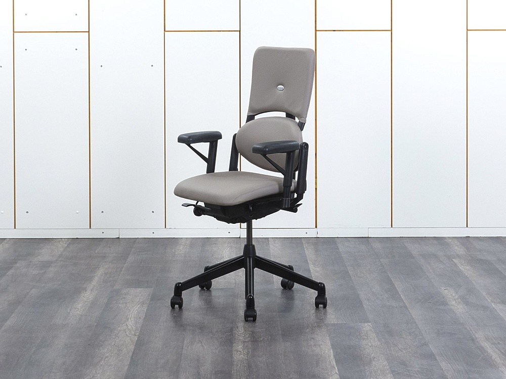 Офисное кресло руководителя  SteelCase Кожа Бежевый Please 1  (КРКБ-05102)