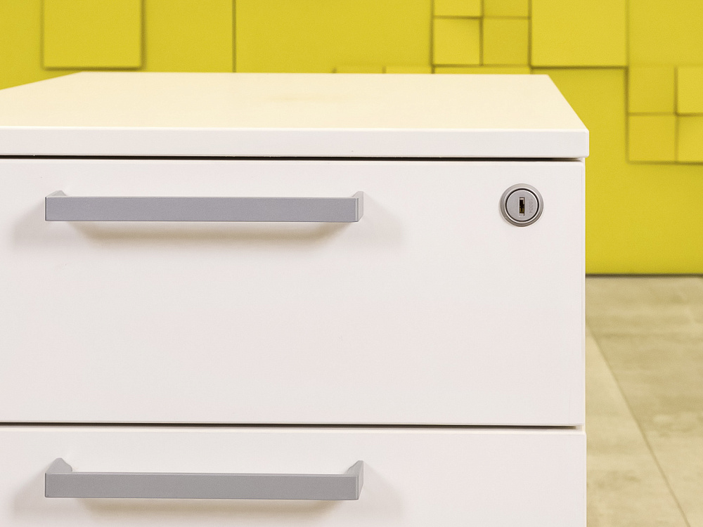 Офисная тумба выкатная Steelcase ЛДСП Белый Франция  ТВ3ЯБ-04026