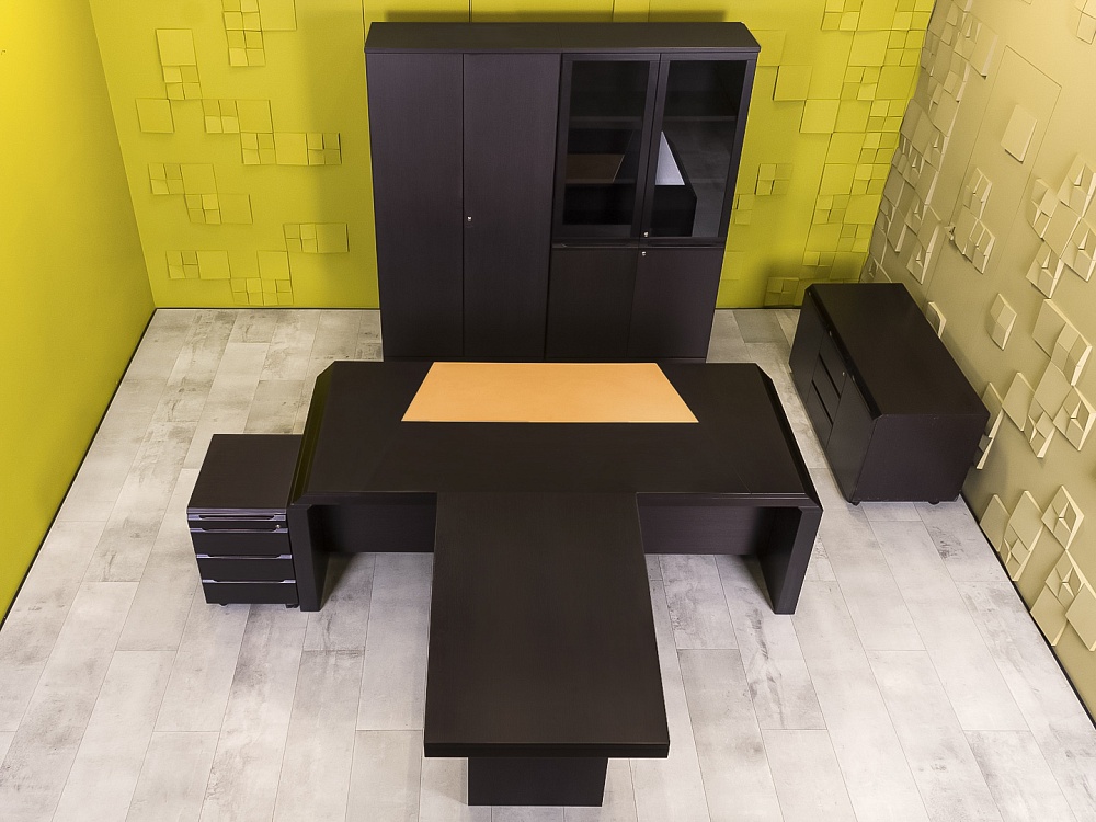 Кабинет руководителя Dazato Шпон Венге Италия