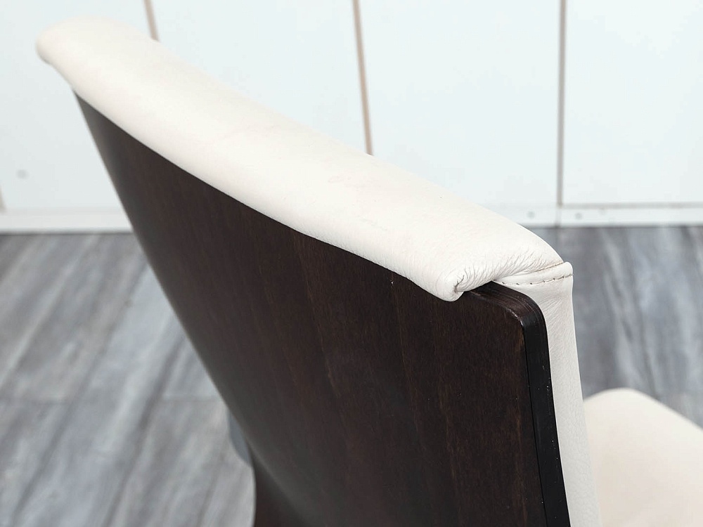 Офисное кресло руководителя  Sitland  Кожа Бежевый Madera B  (КРКБ1-17094)
