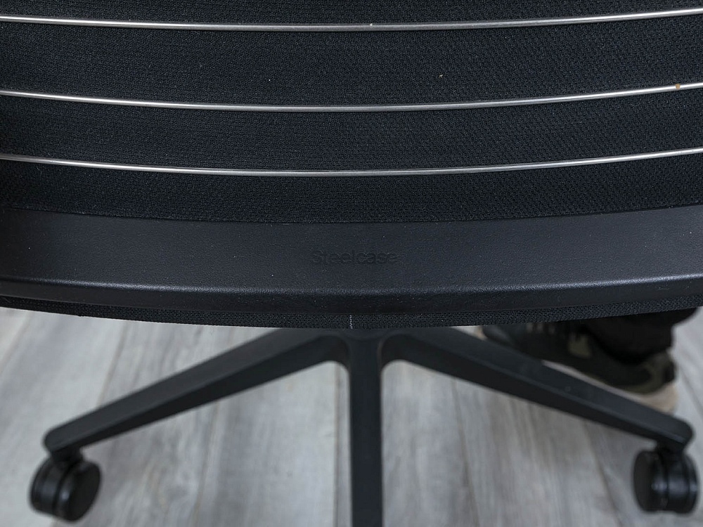 Офисное кресло для персонала  SteelCase Кожа Черный Think  (КПКЧ-11104)