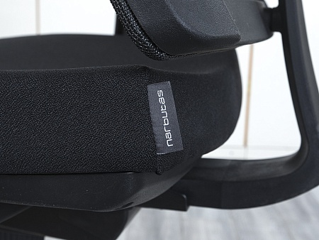 Офисное кресло для персонала  Narbutas Сетка Черный Eva.II  (КПСЧ-16044)