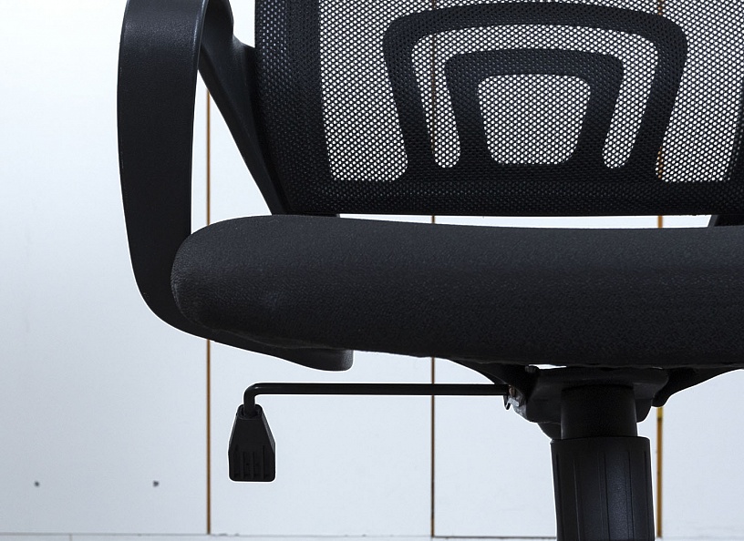Офисное кресло для персонала  LARK Сетка Черный   (КПСЧ-06063)