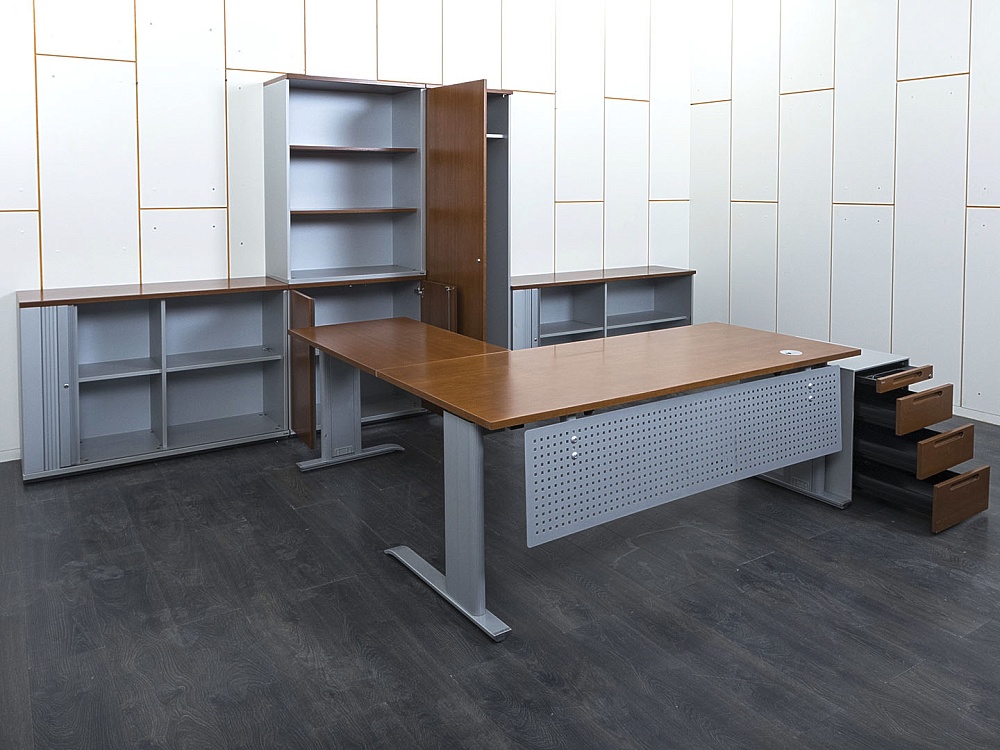 Кабинет руководителя Bene 1 800х1 800х750 Шпон Орех   (КРХ1-08091)