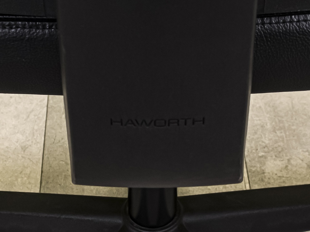 Офисное кресло для персонала на колесах  HAWORTH Кожа Чёрный США  КПКЧ-30125