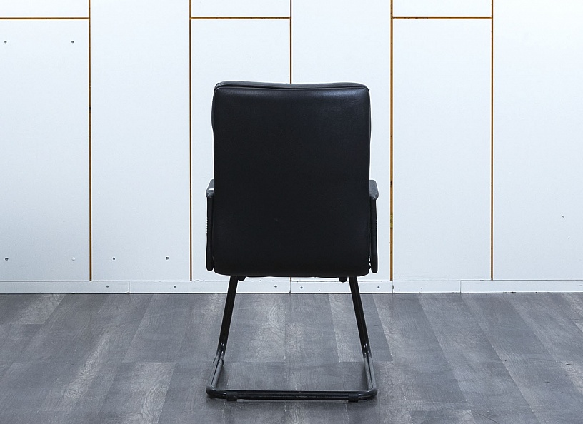 Конференц кресло для переговорной  Черный Кожзам    (УДКЧ-30053)
