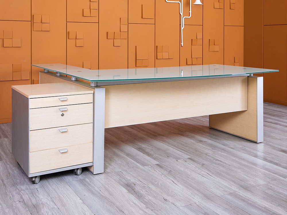 Стол для руководителя  1 900х1 960х720 ЛДСП Серый   (СРУС-26094)