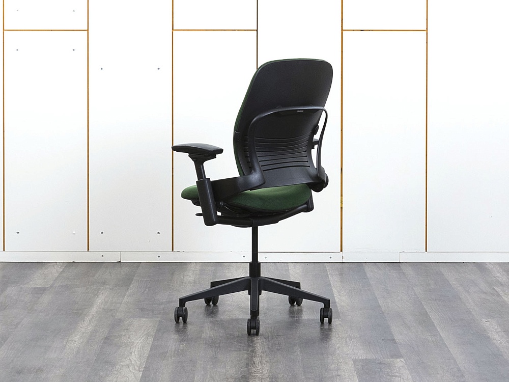 Офисное кресло руководителя  SteelCase Ткань Зеленый Leap B  (КРТЗ-07072)