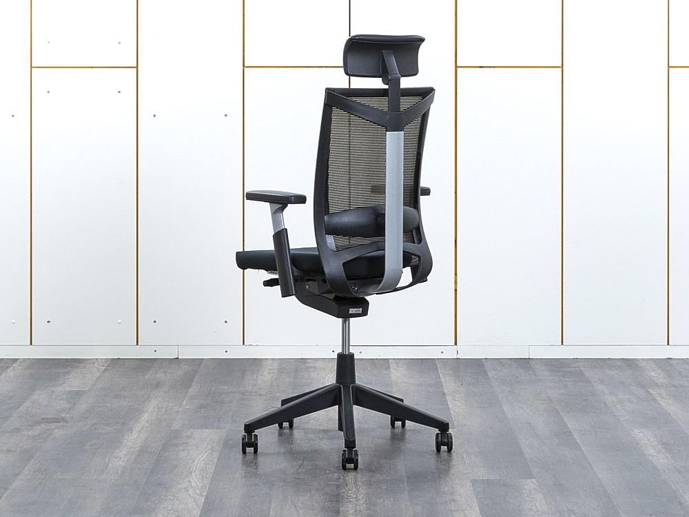 Офисное кресло руководителя  Haworth Ткань Зеленый Comforto  (КРТЗ-04110)