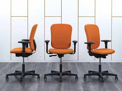 Офисное кресло для персонала  Ahrend Ткань Оранжевый   (КПТО-20053)